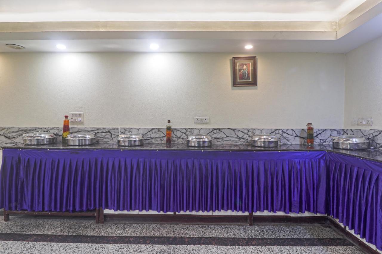 Hotel Sizzling Starr New Delhi